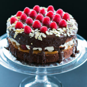 Chocolate cake with ganache