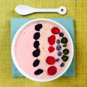 5 Berry smoothie bowl