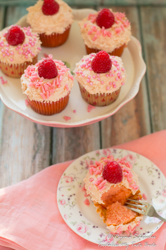 Rose cupcakes with white chocolate ganache