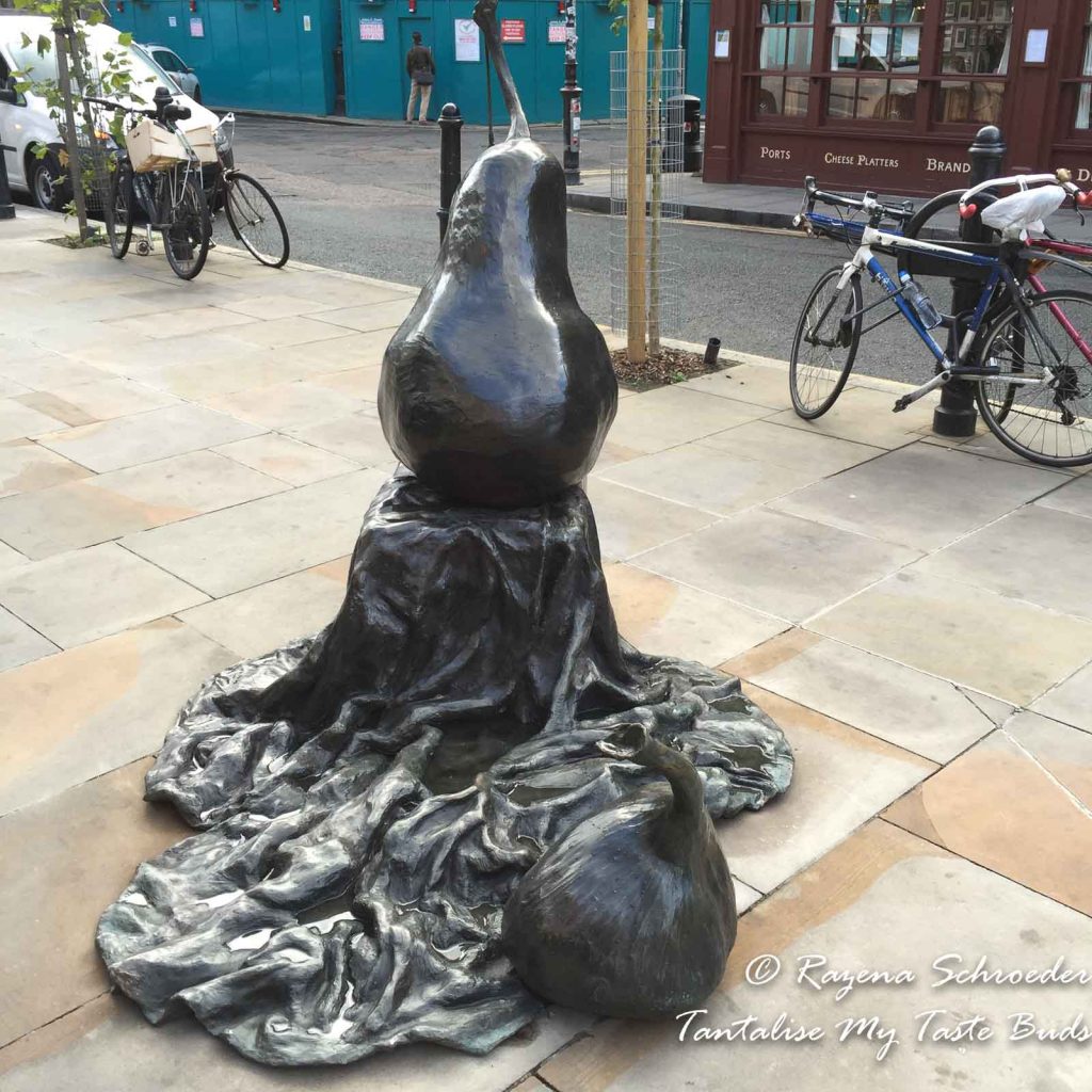 Old Spitalfields Market iron sculpture
