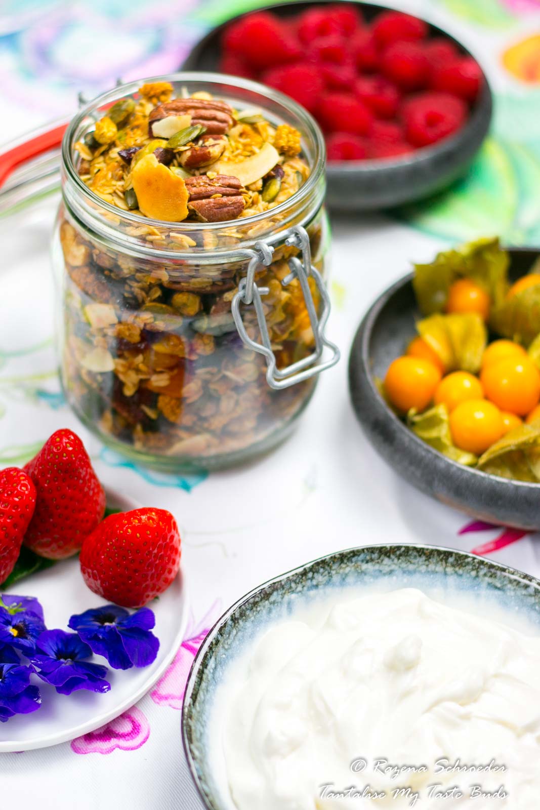 Greek yogurt and granola with berries