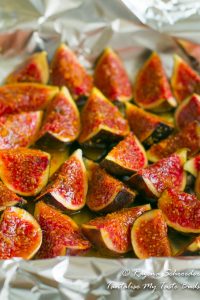Roasted figs with honey and orange