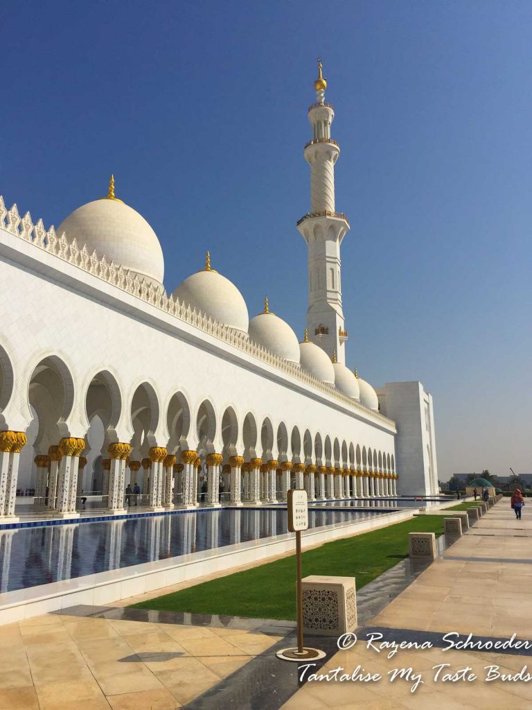 Expat Life in Dubai - Shaikh Zayed Mosque