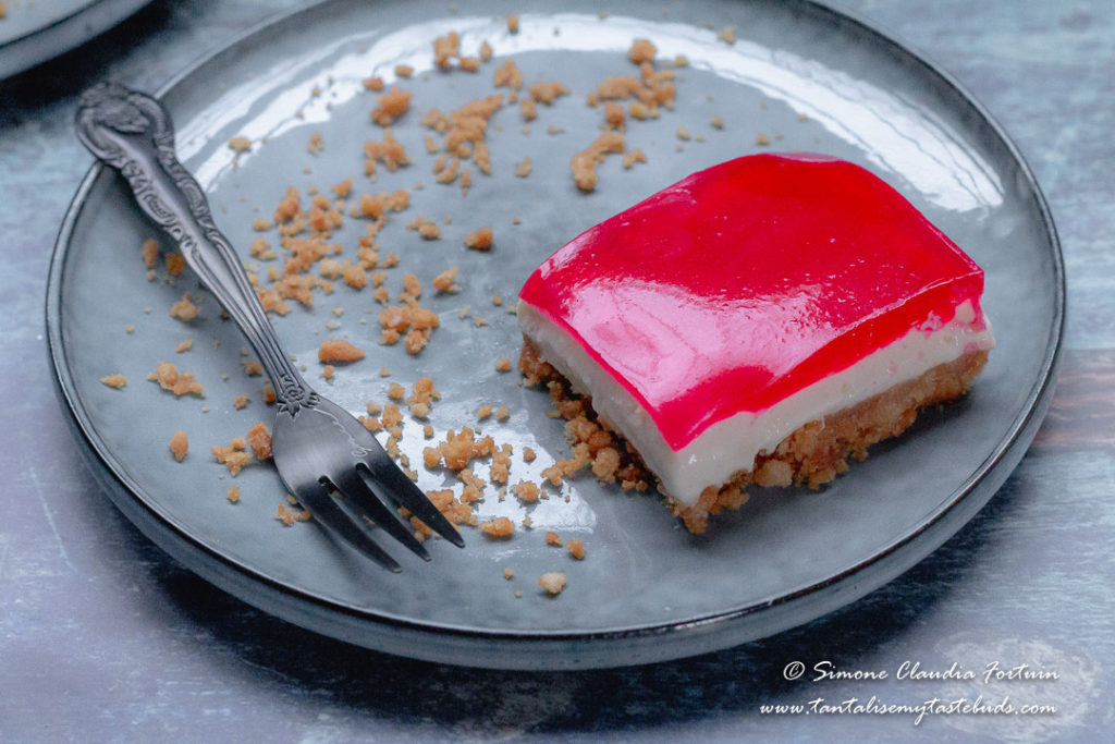 Ambrosial No Bake Strawberry Jelly Cheesecake Slice Tantalise My Taste Buds