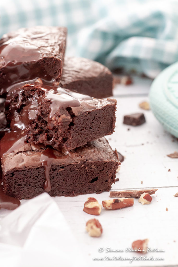 Moist Lindt Brownies with Nutella sauce